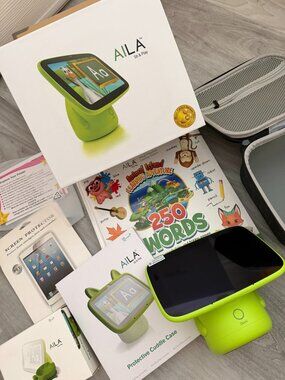 Mint Condition. AILA. Animal Island Learning Adventure. Case. Books. Accessories